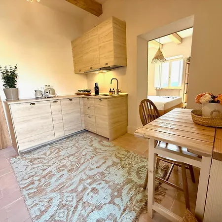 Conti Di San Bonifacio - Tuscan Townhouse *