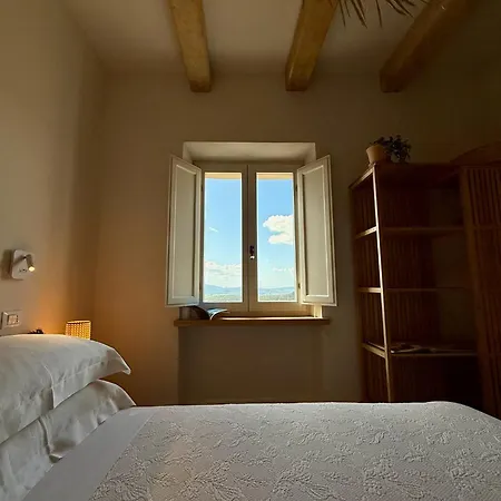 Conti Di San Bonifacio - Tuscan Townhouse