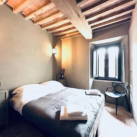 Conti Di San Bonifacio - Tuscan Townhouse