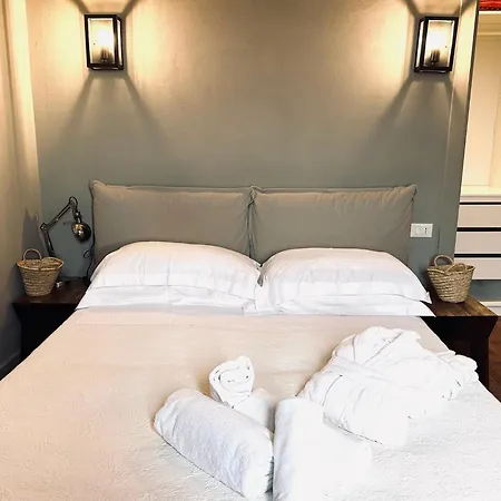 Conti Di San Bonifacio - Tuscan Townhouse شقة فندقية