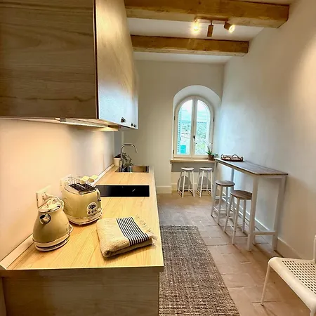 Conti Di San Bonifacio - Tuscan Townhouse * Montemassi