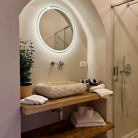 Conti Di San Bonifacio - Tuscan Townhouse *