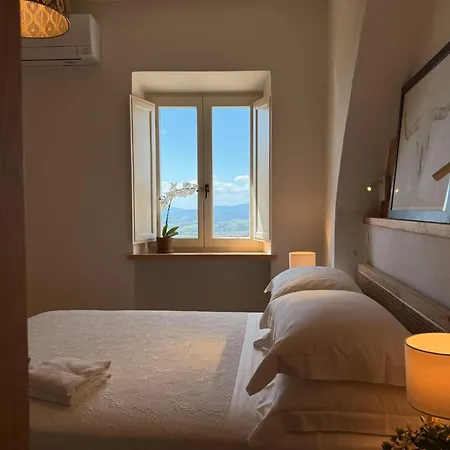 Conti Di San Bonifacio - Tuscan Townhouse Montemassi