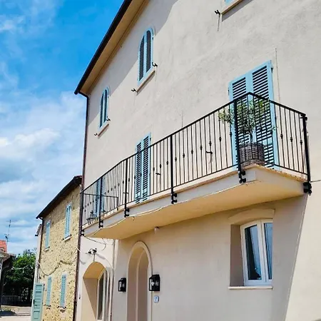 شقة فندقية Conti Di San Bonifacio - Tuscan Townhouse Montemassi